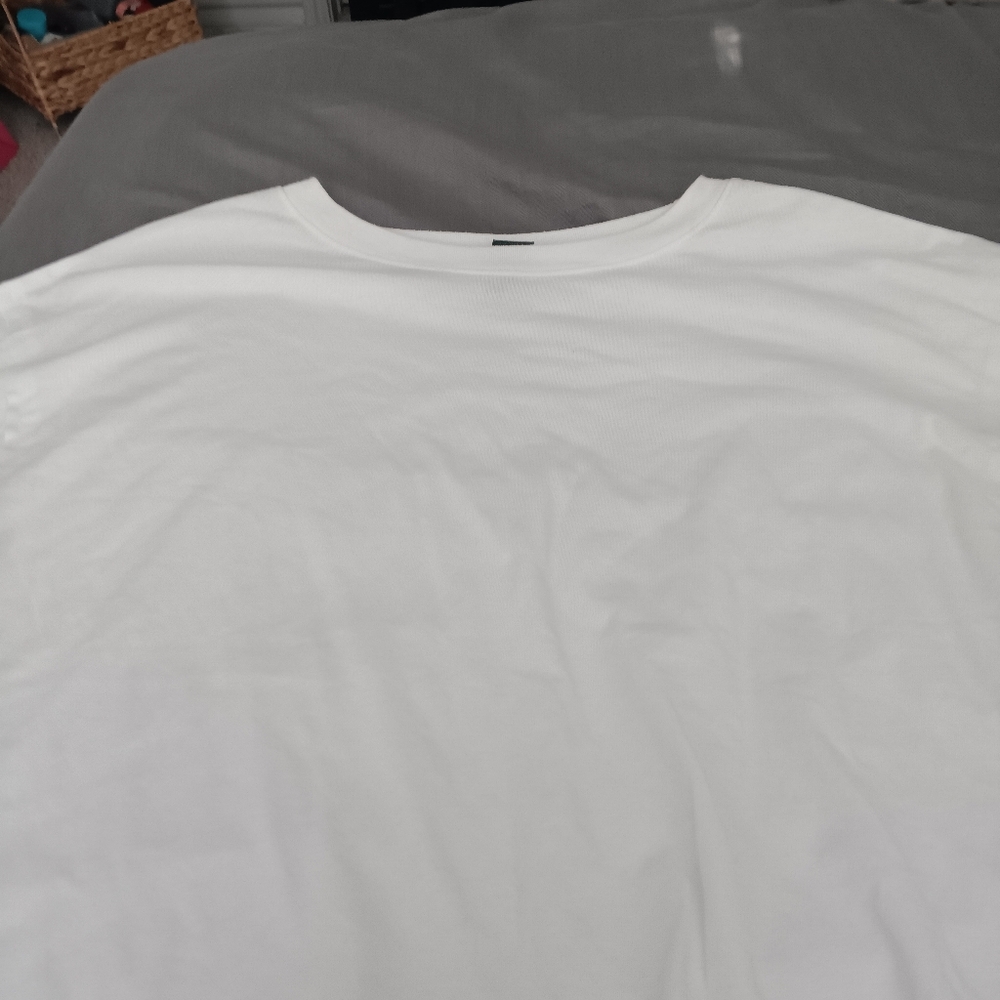 White crop, great condition 2x - Picture 2 of 4
